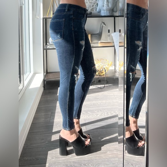 American Eagle Jeans Size 4 - Picture 3 of 5